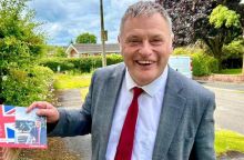 Βρετανία: Βουλευτής κατηγορείται για επίθεση, καθώς φέρεται να γρονθοκόπησε έναν περαστικό - Απομακρύνθηκε από το κυβερνών Εργατικό Κόμμα