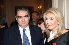 Πέθανε ο Βαρδής Βαρδινογιάννης