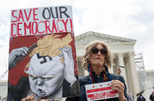 Αλήθειες και ψέματα για την υποτιθέμενη οπισθοδρόμηση της δημοκρατίας