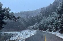 Η κακοκαιρία Alexandros έφερε χιόνια: Εικόνες από τις περιοχές που ντύθηκαν στα «λευκά»