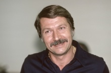 Μπέλα Κάρολι