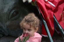 Οι εκδηλώσεις μνήμης για τα 51 χρόνια από την εξέγερση του Πολυτεχνείου 