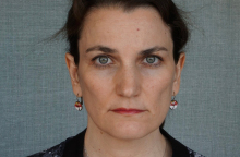 Εύα Μπέρλερ: «Με ενδιαφέρει να αναδείξω την ομορφιά και τη μαγεία του αθέατου»