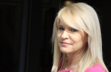 Θεοδώρα Τζάκρη