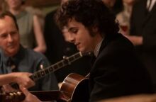 Επαινούν τον Τιμοτέ Σαλαμέ οι κριτικοί κινηματογράφου για τον ρόλο του ως Μπομπ Ντίλαν στο «A Complete Unknown» - Κάνουν λόγο για την ερμηνεία της χρονιάς.