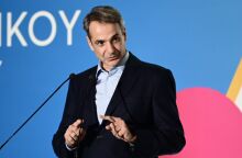 O Κυριάκος Μητσοτάκης στην Πλατεία Νερού μιλώντας σε εκδήλωση της Περιφέρειας Αττικής.