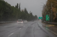 Αυτοκίνητα σε καταιγίδα