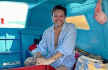 Tι μουσική ακούει ο Γιώργος Καραμίχος