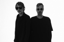 In Trance 95 - Συνέντευξη: Ο Alex Μαχαίρας και ο Νίκος Βελιώτης μιλούν για το επιδραστικό ηλεκτρονικό σχήμα της Αθήνας.