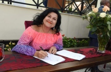 Η Μαρία Ιγγλέση, αντιδήμαρχος Πολιτισμού, παραιτήθηκε μετά από ομοφοβικό σχόλιο