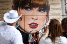 Όποιος δεν αποδέχεται την απήχηση της Taylor Swift κάνει λάθος