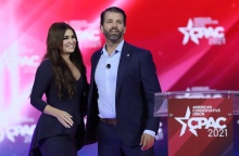 Ο Ντόναλντ Τραμπ Τζούνιορ και η Κίμπερλι Γκίλφοϊλ