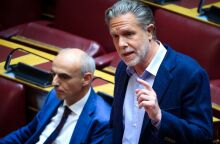 Ο κοινοβουλευτικός εκπρόσωπος του ΠΑΣΟΚ Παύλος Γερουλάνος στη συζήτηση για τον Προϋπολογισμό στη Βουλή