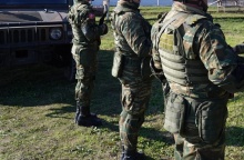 Στρατιώτες σε στρατόπεδο