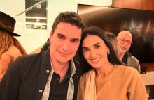 Ο Χριστόφορος Παπακαλιάτης συναντήθηκε ξανά με την Ντέμι Μουρ