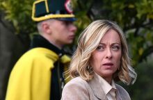 Μελόνι: Εχω καλές σχέσεις με τον Μασκ, αλλά δεν παίρνω εντολές από κανέναν