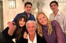 «Μέχρι τελευταία στιγμή ήλπιζες» - Συγκινούν τα λόγια της Έλενας Μακρή Λυμπέρη την ημέρα των γενεθλίων του συζύγου της«Μέχρι τελευταία στιγμή ήλπιζες» - Συγκινούν τα λόγια της Έλενας Μακρή Λυμπέρη την ημέρα των γενεθλίων του συζύγου της