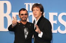 Ο Πολ ΜακΚάρτνεϊ και ο Ρίνγκο Σταρ ξανά μαζί σε συναυλία στο Λονδίνο - Ερμήνευσαν τραγούδια των Beatles - Διάσημα ονόματα στο κοινό της O2 Arena