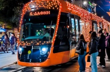 Στολισμένο με φωτάκια τραμ