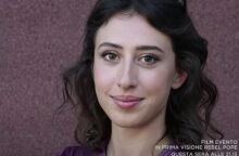 Ελεύθερη αφέθηκε η Ιταλίδα δημοσιογράφος Τσετσίλια Σάλα που είχε συλληφθεί στο Ιράν