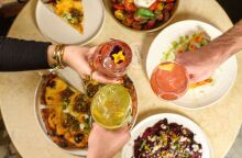 Ma Che Vuoi: στην ολοκαίνουργια spritzeria του κέντρου για πίτσα και aperitivo