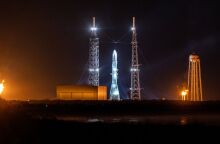 ΗΠΑ: Η Blue Origin του Μπέζος ανέβαλε και πάλι την εκτόξευση του πυραύλου της New Glenn και την προγραμματίζει τώρα για μεθαύριο, Πέμπτη