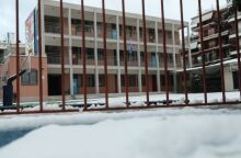 Καιρός: Ποια σχολεία θα παραμείνουν κλειστά την Τετάρτη λόγω των χιονιών