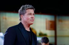 Η απάντηση του Μπραντ Πιτ στην απάτη με τις φωτογραφίες του σε βάρος γυναίκας που νόμιζε ότι έχουν σχέση