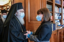 Κατερίνα Σακελλαροπούλου - Αρχιεπίσκοπος Αλβανίας Αναστάσιος