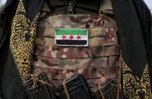 Συρία: Ένοπλοι σκότωσαν τουλάχιστον δέκα μέλη της μειονότητας των αλαουιτών - Στην επαρχία Χάμα από όπου προέρχεται ο ανατραπείς πρόεδρος Μπασάρ αλ Άσαντ.