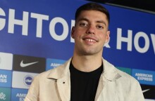 Στέφανος Τζίμας: Και επίσημα στην Μπράιτον με μεταγραφή-ρεκόρ