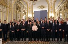 ΕΕ: Η Ευρωπαϊκή Ένωση θα κινητοποιήσει 200 δισεκατομμύρια ευρώ για επενδύσεις στην Τεχνητή Νοημοσύνη, ανακοίνωσε η Ούρσουλα φον ντερ Λάιεν