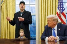 Έλον Μασκ: Η χώρα οδεύει προς τη «χρεοκοπία», αν δεν γίνουν περικοπές