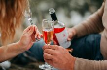 5 κρασιά για να τσουγκρίσεις την ημέρα των ερωτευμένων