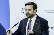 Για σοβιετικές πρακτικές και λογοκρισία κατηγορεί την Ευρώπη ο Τζέι Ντι Βανς 