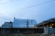 Εικόνες από την επίθεση από ρωσικό drone στο Τσερνόμπιλ, την οποία καταγγέλλει ο Βολοντίμιρ Ζελένσκι