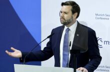 Βανς στη Διάσκεψη του Μονάχου: Εξαπέλυσε πυρά προς την Ευρώπη