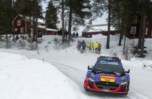 Ράλλυ Σουηδίας: O Evans μπροστά μετά από μία ταραχώδη ημέρα