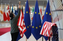 Σημαία των ΗΠΑ και τις Ευρωπαϊκής Ένωσης