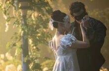 Bridgerton: Το Netflix αποκάλυψε τις πρώτες εικόνες από την πολυαναμενόμενη 4η σεζόν της σειράς - Όσα γνωρίζουμε για τον νέο κύκλο.