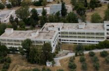 Έγκλημα στο Δαφνί: Οι Αρχές ψάχνουν ακόμα τον τρόφιμο του ψυχιατρείου - Πού μπορεί να βρίσκεται