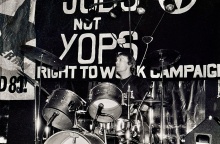 Ρικ Μπάκλερ: Πέθανε ο ντράμερ του συγκροτήματος The Jam