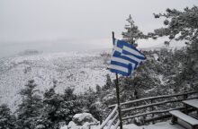 Κακοκαιρία Coral: Μαγευτικές εικόνες από το χιονισμένο τοπίο στην Πάρνηθα