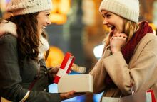 Ποιοι γιορτάζουν σήμερα 22 Φεβρουαρίου; Το εορτολόγιο της Athens Voice σου τους θυμίζει. Μην ξεχάσεις να τους δώσεις τις καλύτερες ευχές σου!