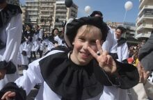 Πάτρα: Περισσότεροι από 20.000 μικροί καρναβαλιστές με συνοδούς σκόρπισαν ζωντάνια, ελπίδα, χαρά και χαμόγελα ξενοιασιάς 