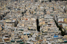 Podcast Πανικοβάλ | Ο Θωμάς Μαλούτας και οι «37 ιστορίες σθηναϊκών πολυκατοικιών»