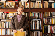 Ο Δημήτρης Ψυχογιός μιλάει στην Athens Voice