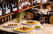 14 νόστιμα στέκια για όσους αγαπούν το κέντρο της πόλης