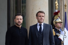 Εμανουέλ Μακρόν και Βολοντίμιρ Ζελένσκι