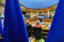 Παροχή περισσότερων όπλων και πυρομαχικών στην Ουκρανία ζητούν οι ευρωβουλευτές